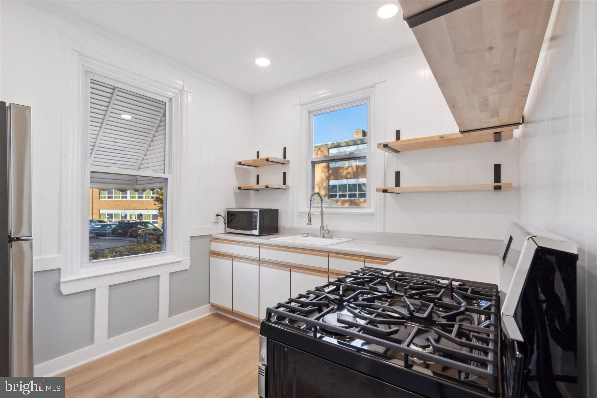 SUMMIT RIDGE - Residential