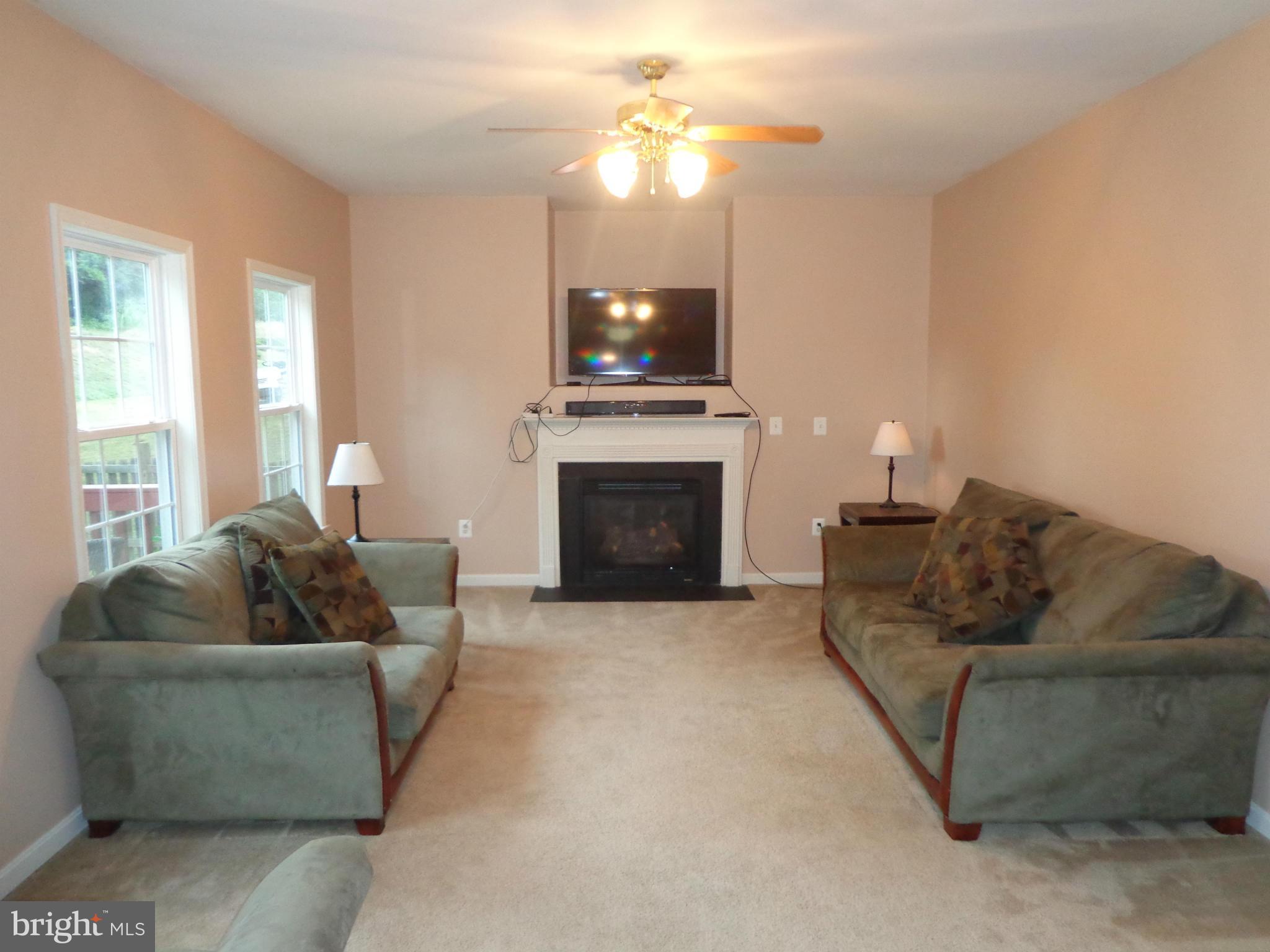 REDWOOD LAKES - Residential