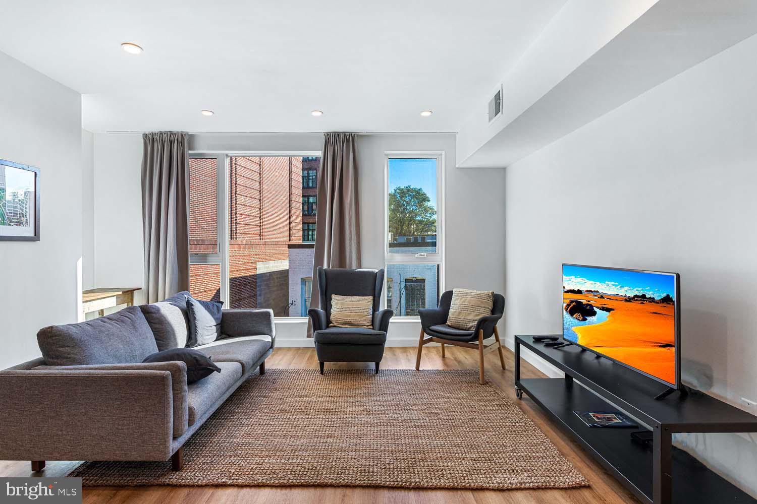 2465 18TH STREET NW 4