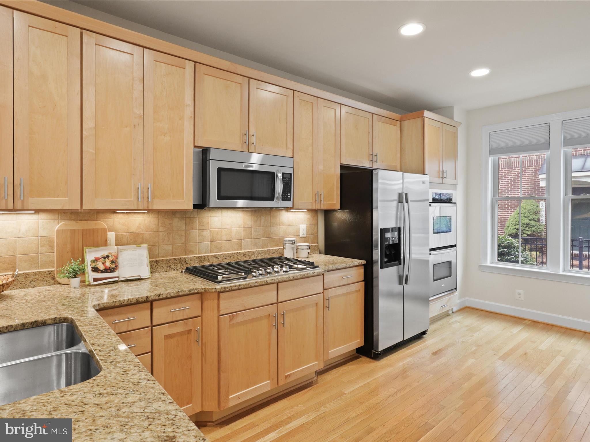 SHIRLINGTON CREST - Residential