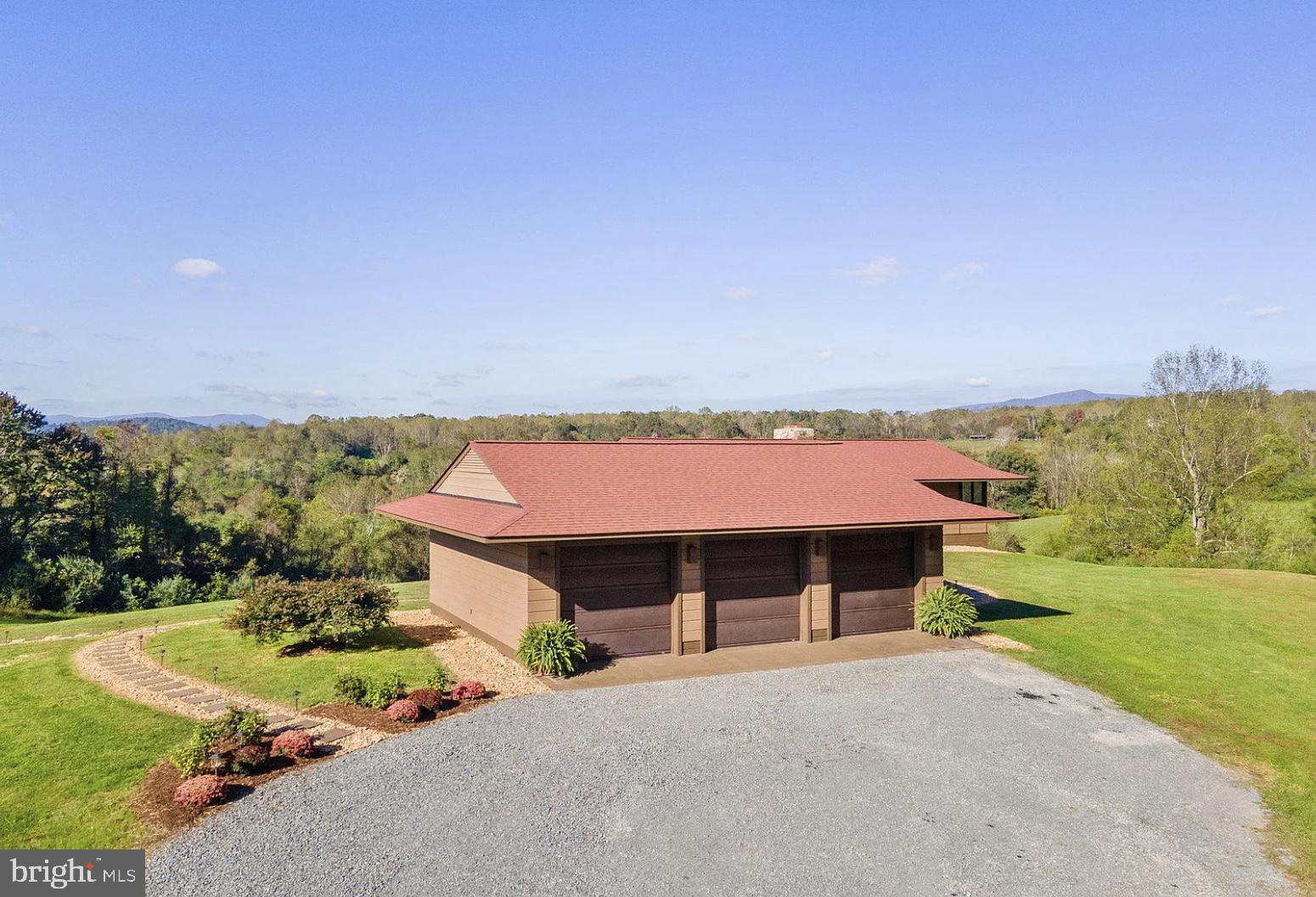 72 JORDANS ROAD