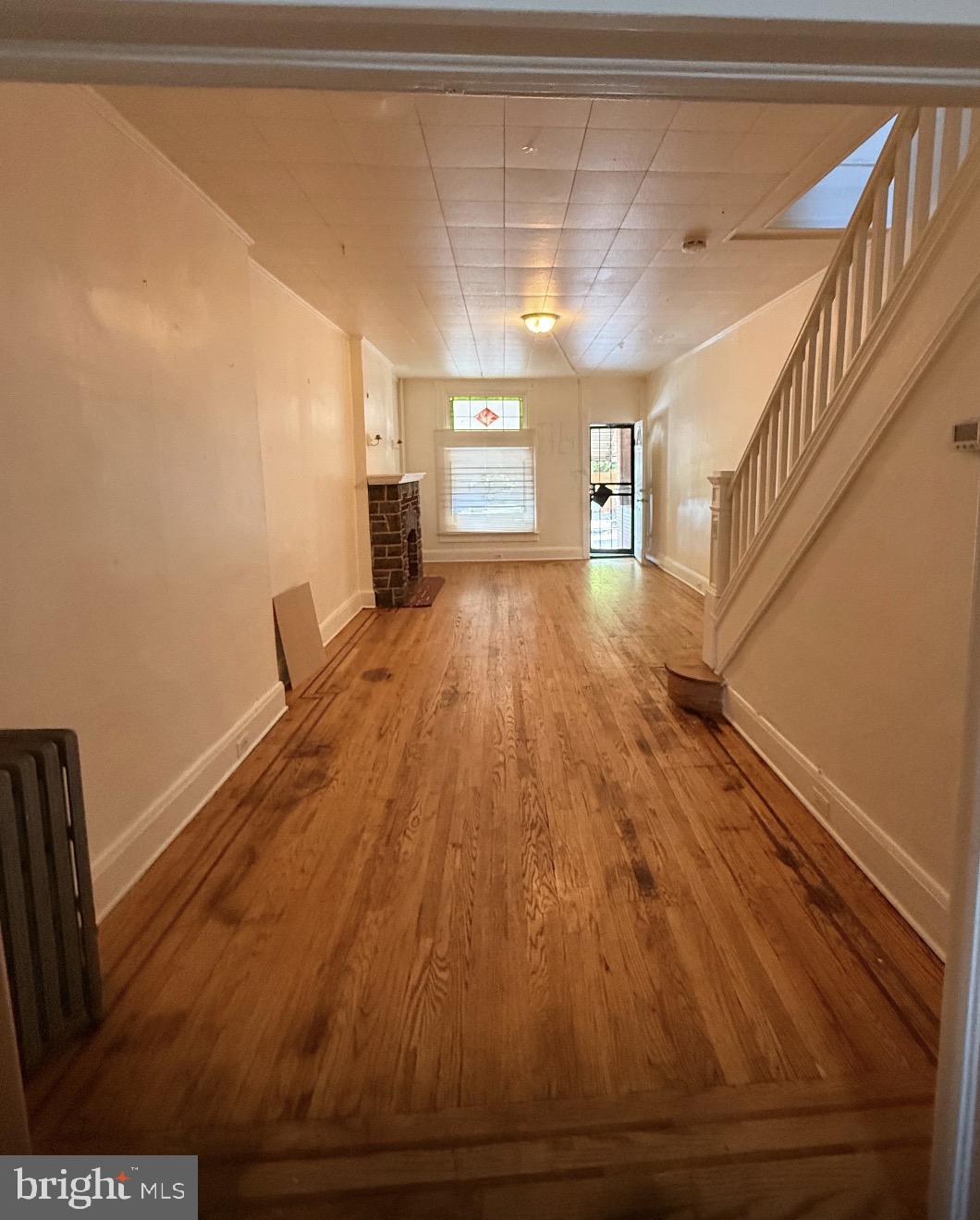 ELWOOD PARK - Residential