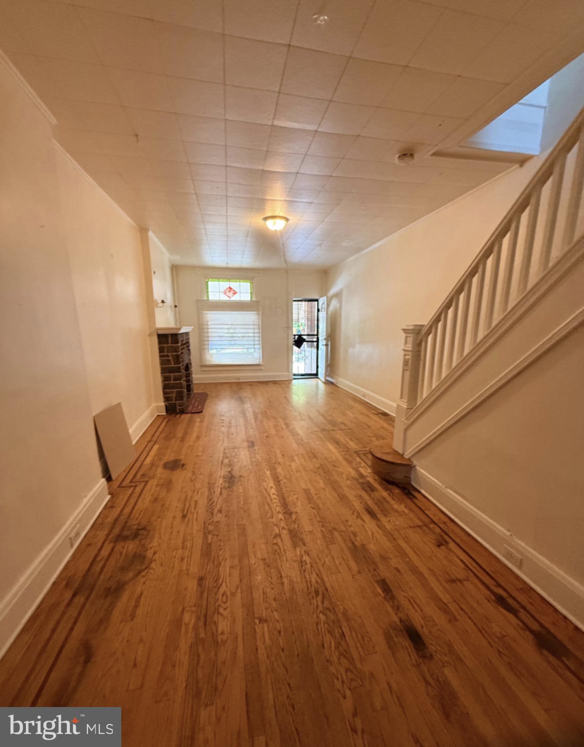 ELWOOD PARK - Residential