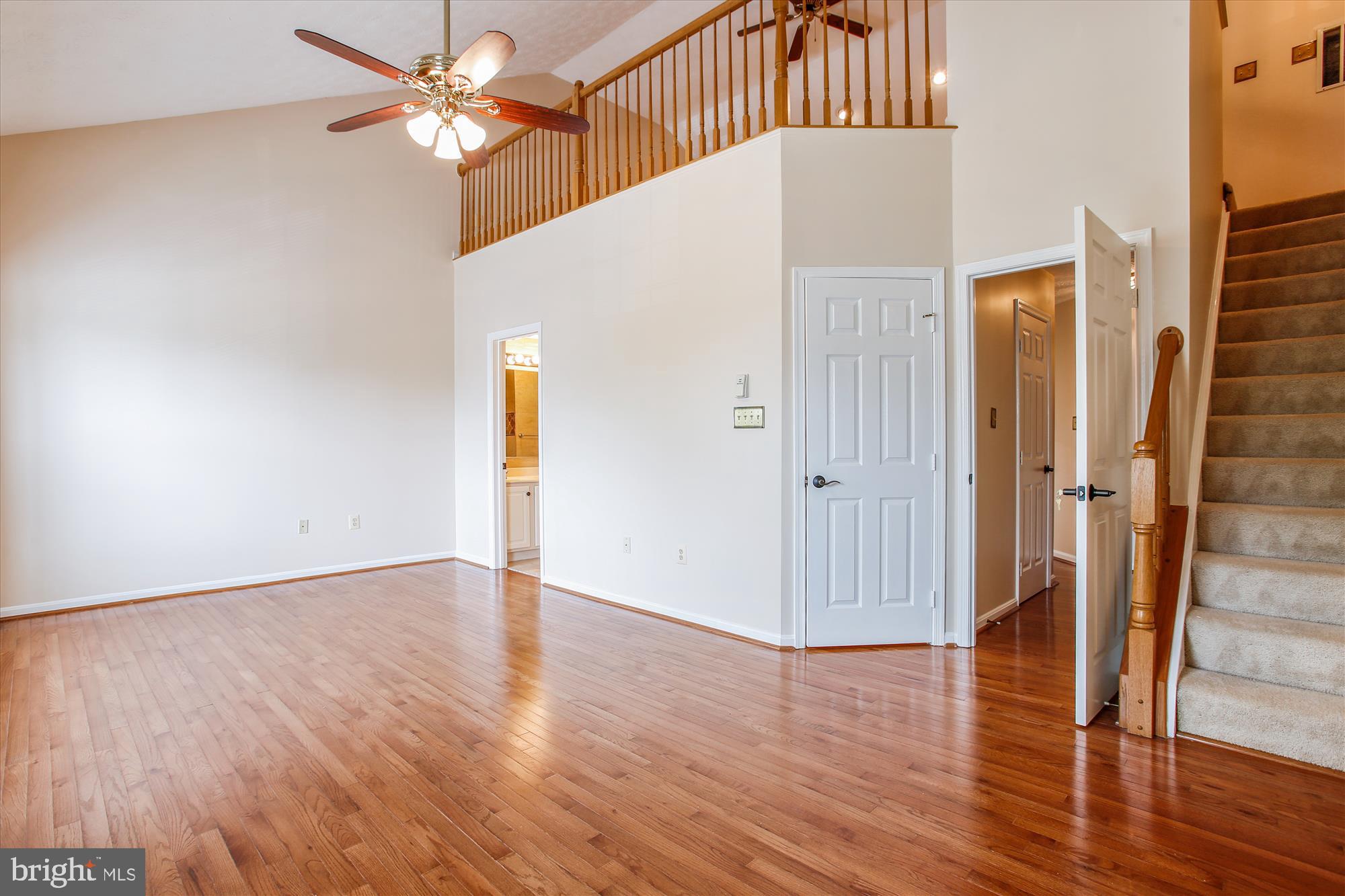 4124 LA MAURICIE LOOP