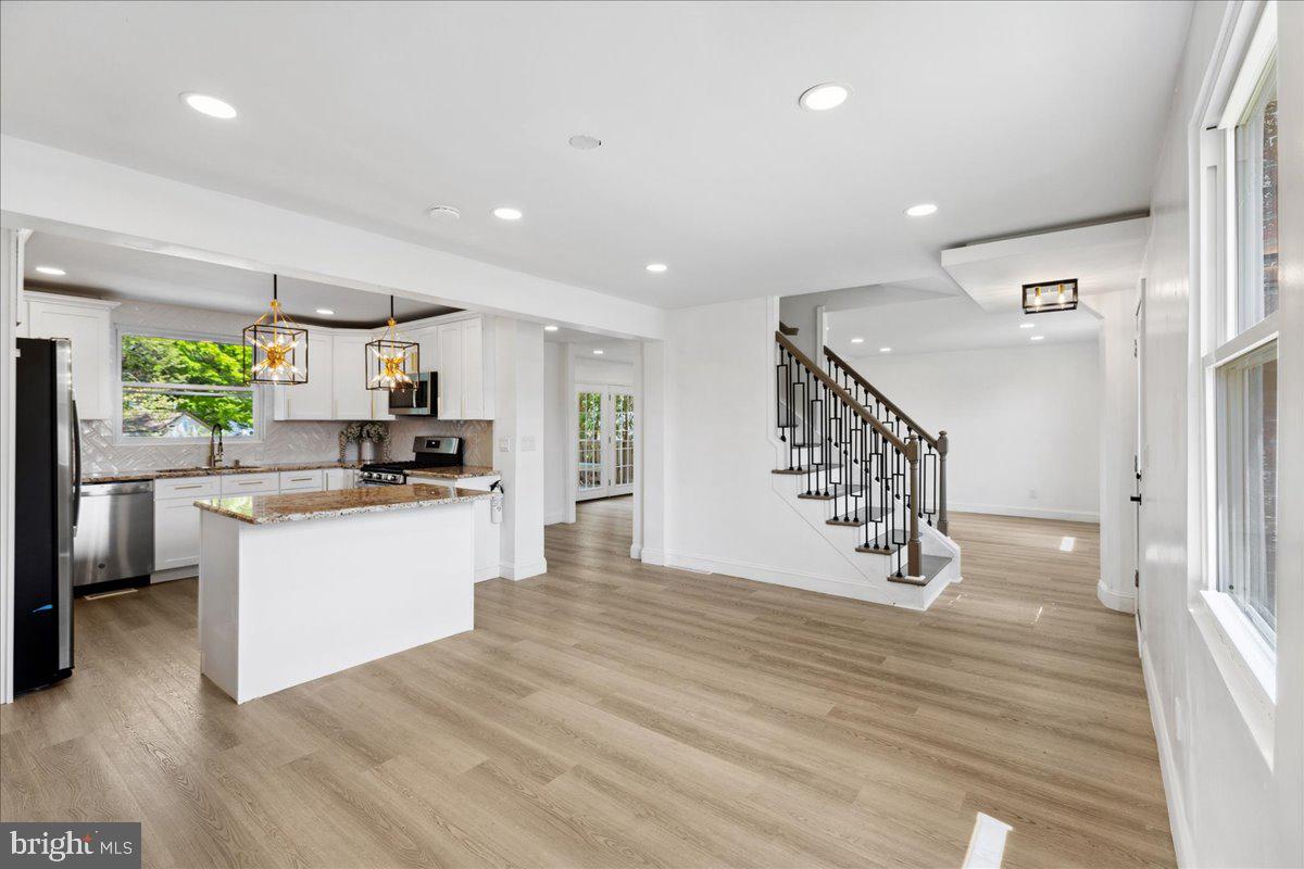309 E FRANKLIN AVENUE