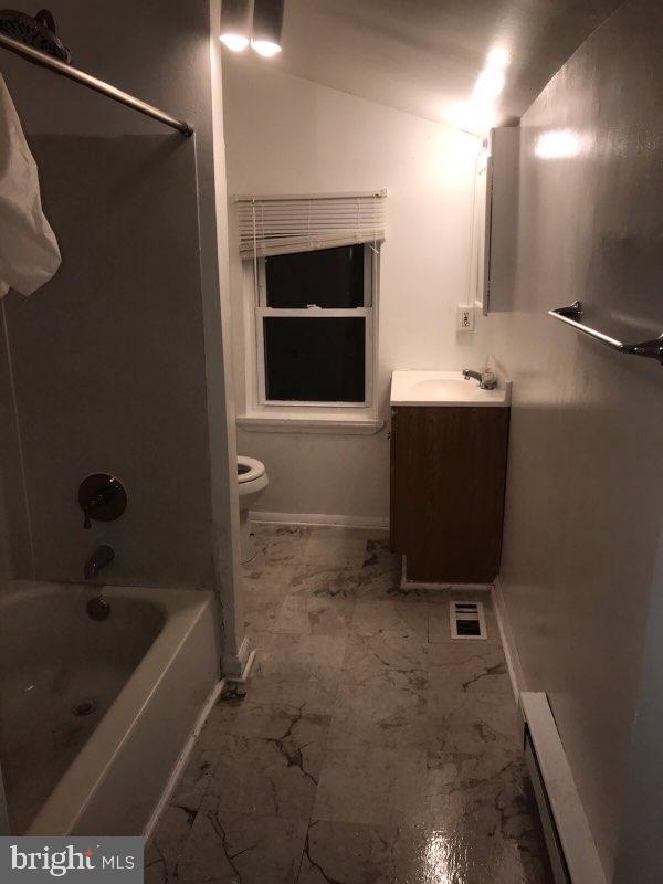 HOLLINS MARKET - Residential