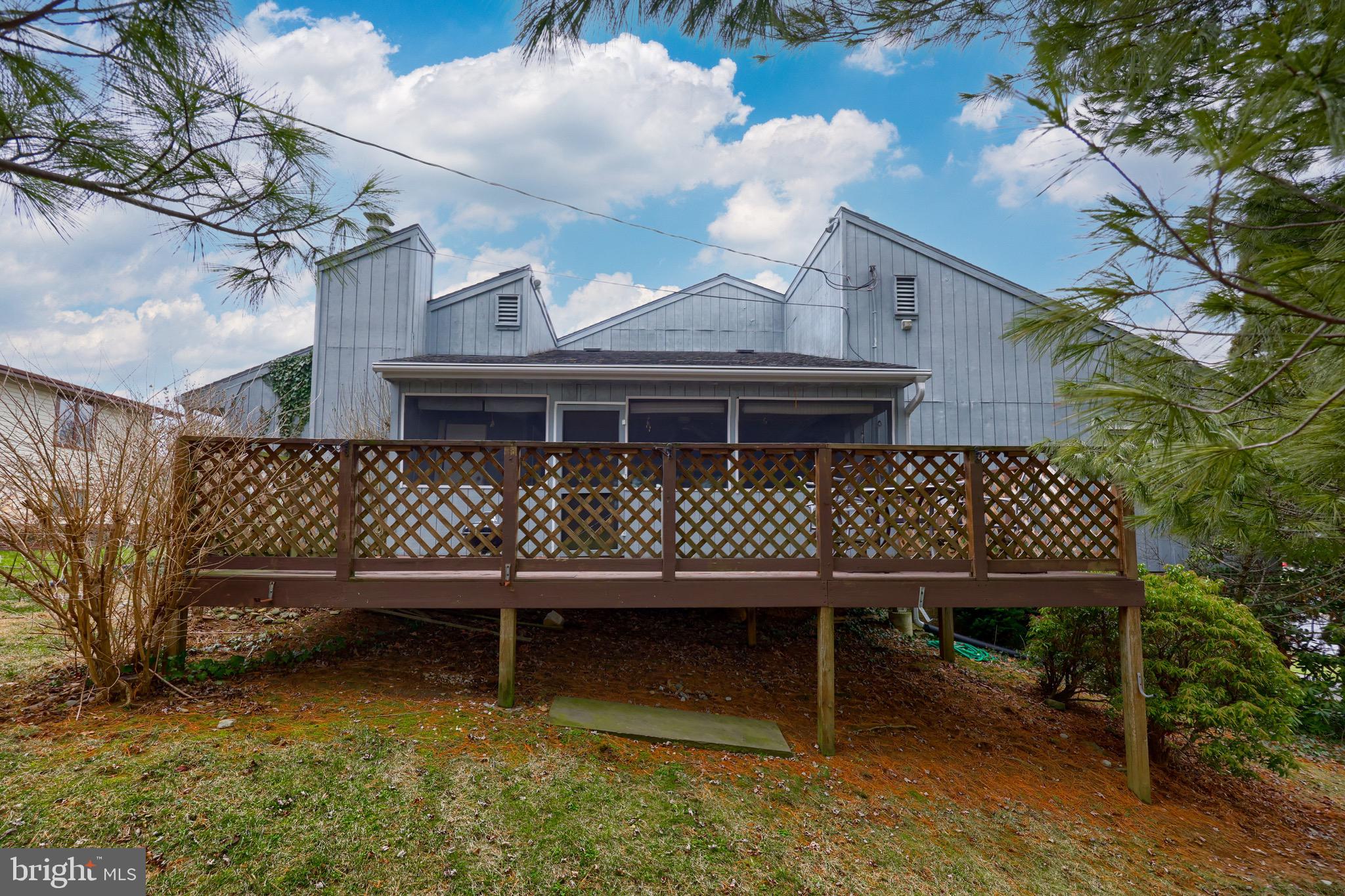 NORTHBROOK HILLS - Residential