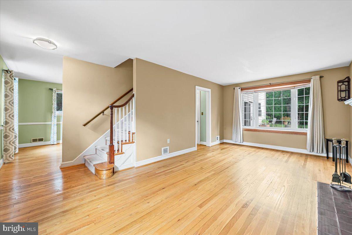 KEMP MILL - Residential