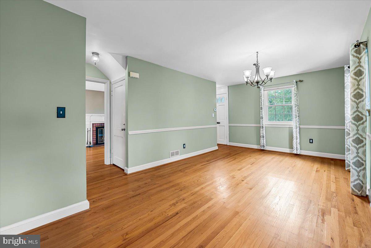 KEMP MILL - Residential