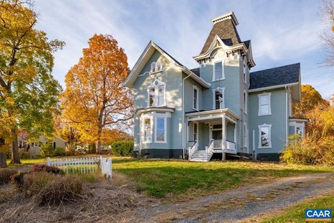 Multifamily For Sale - 811 Westover Dr Dr<br/> Staunton City County, STAUNTON, VA 24401