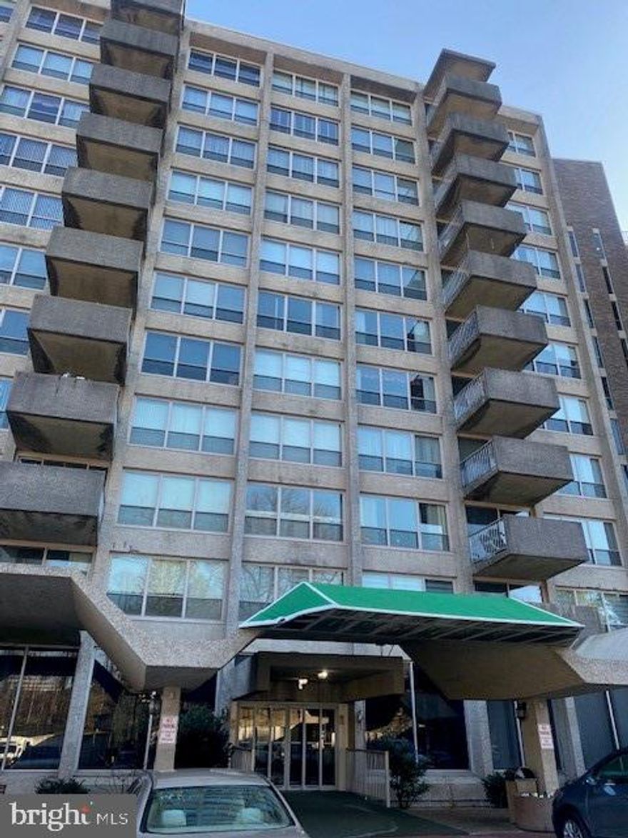 2 Bedroom, 2 bath with Den 7th floor unit.  Formerly a 3 bedroom, 3 bath unit converted to Den and Laundry Room.  Modern Kitchen. Stackable Washer and Dryer.   There is a storage bin on the lower level; 24-hour Gated Community with staffed security and a 24-hour Doorman.  Amenities offered by the Green Hill include a library, meeting rooms, courtesy bus, tennis courts, playground, health club, indoor and outdoor pool.  The monthly HOA includes all utilities including water, electric, heat and air conditioning. 
 The owner pays for cable/internet/phone.  The monthly condo fee is $1,360.  There is a non-refundable $300 to reserve the freight elevator and a $500 refundable move in security deposit.  The capital contribution of 2 months condo fee is due at closing.  There is also a special assessment since the Green Hill has recently undergone a thorough renovation of its common areas.  The remaining assessment is due in 2025 and 2026.