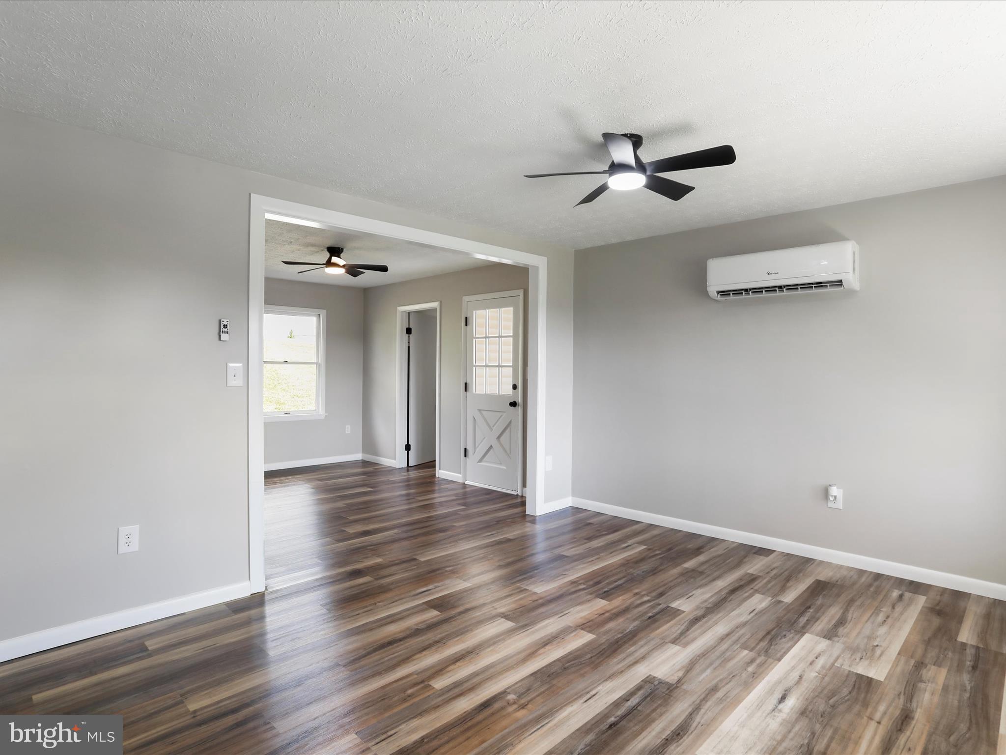 SUNRISE SUMMIT - Residential