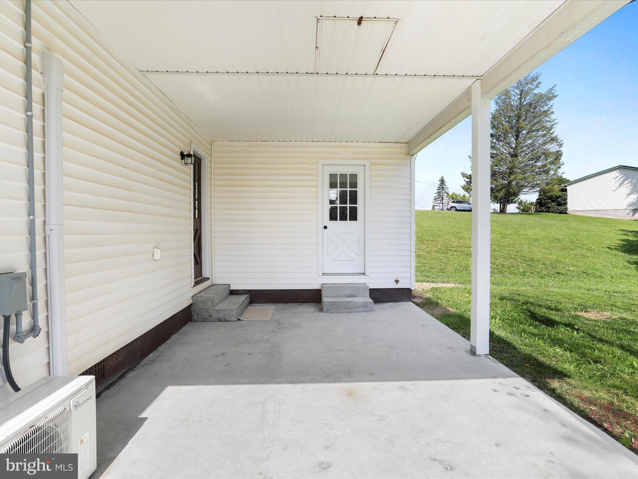 SUNRISE SUMMIT - Residential