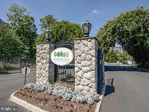 LANSDOWNE - Residential