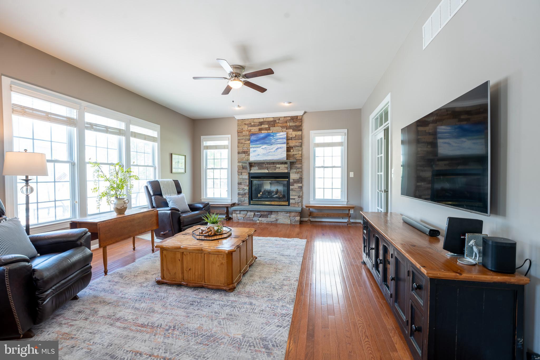 STONE RIDGE - Residential