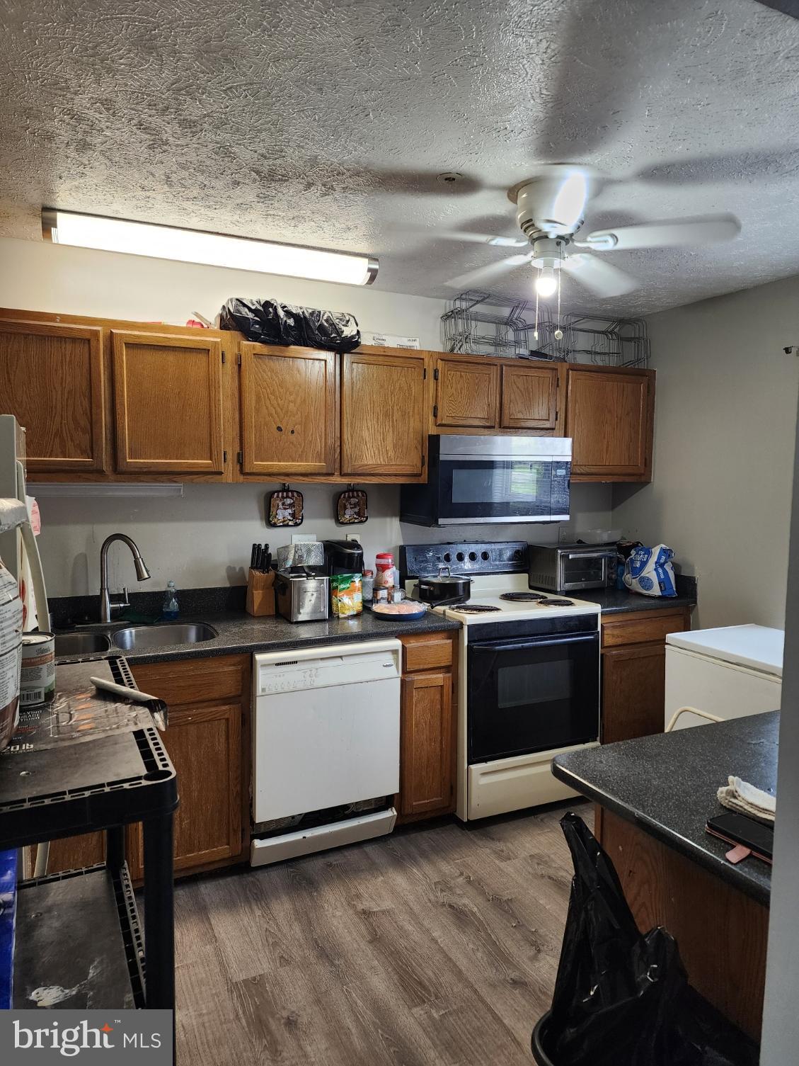 ROYAL PLAZA - Residential