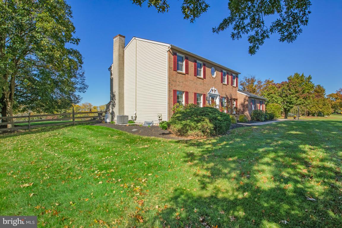 909 LEDERACH CROSS ROAD