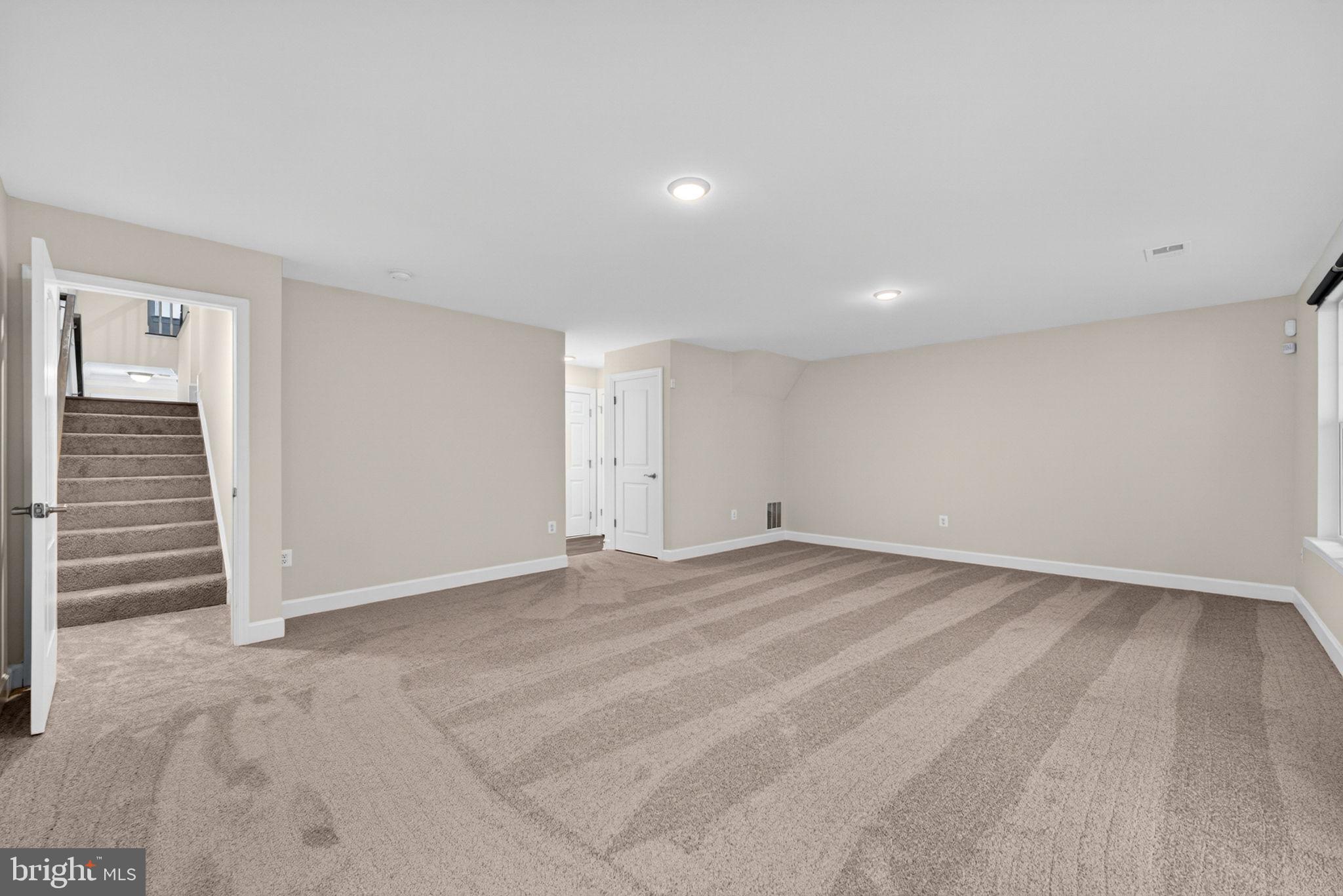 BRADLEY SQUARE - Residential