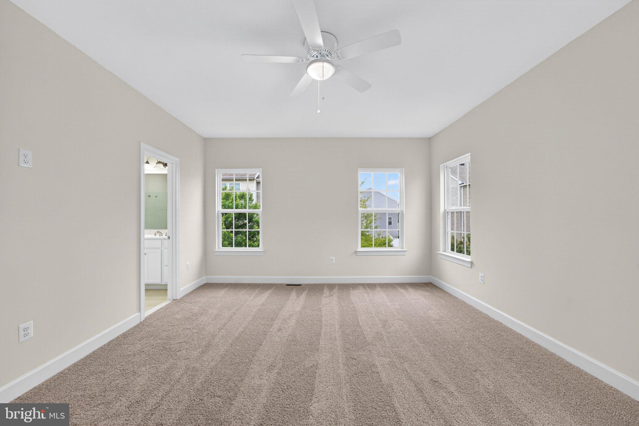 BRADLEY SQUARE - Residential