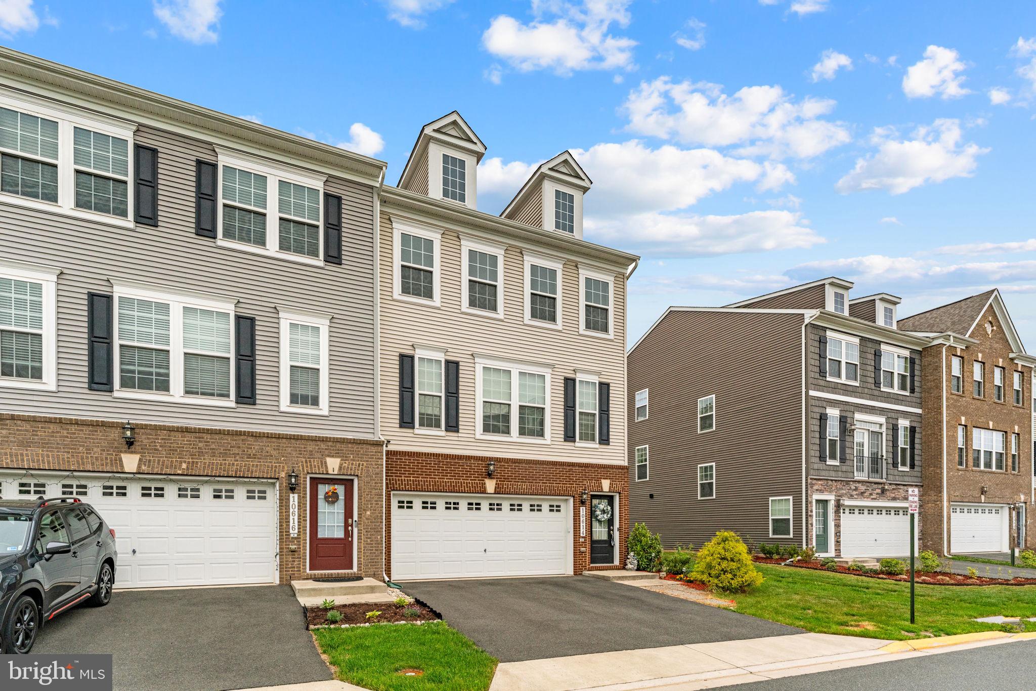 BRADLEY SQUARE - Residential