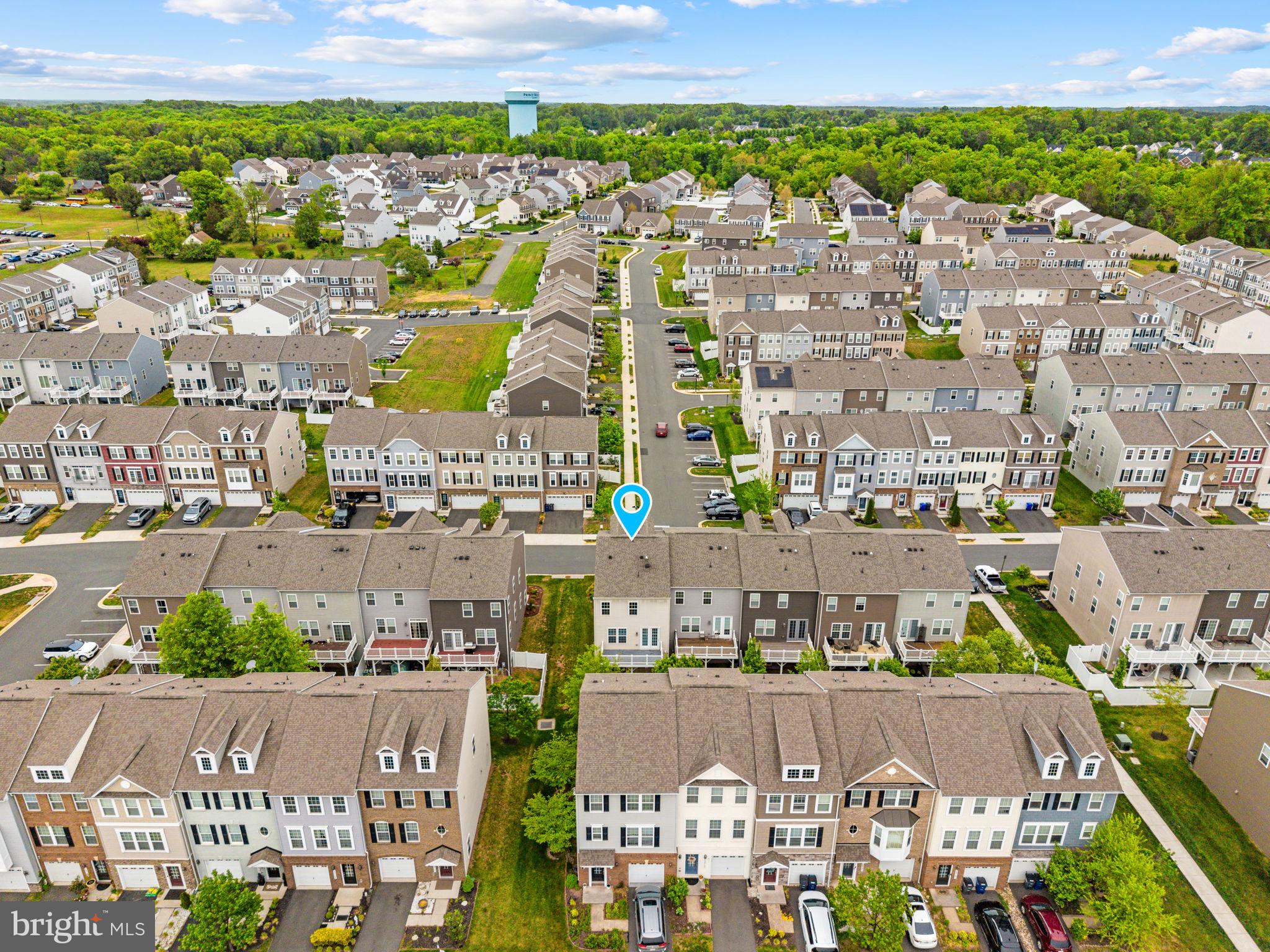 BRADLEY SQUARE - Residential