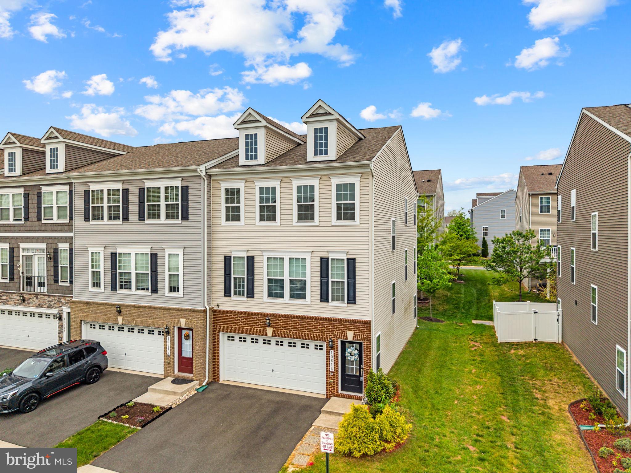BRADLEY SQUARE - Residential