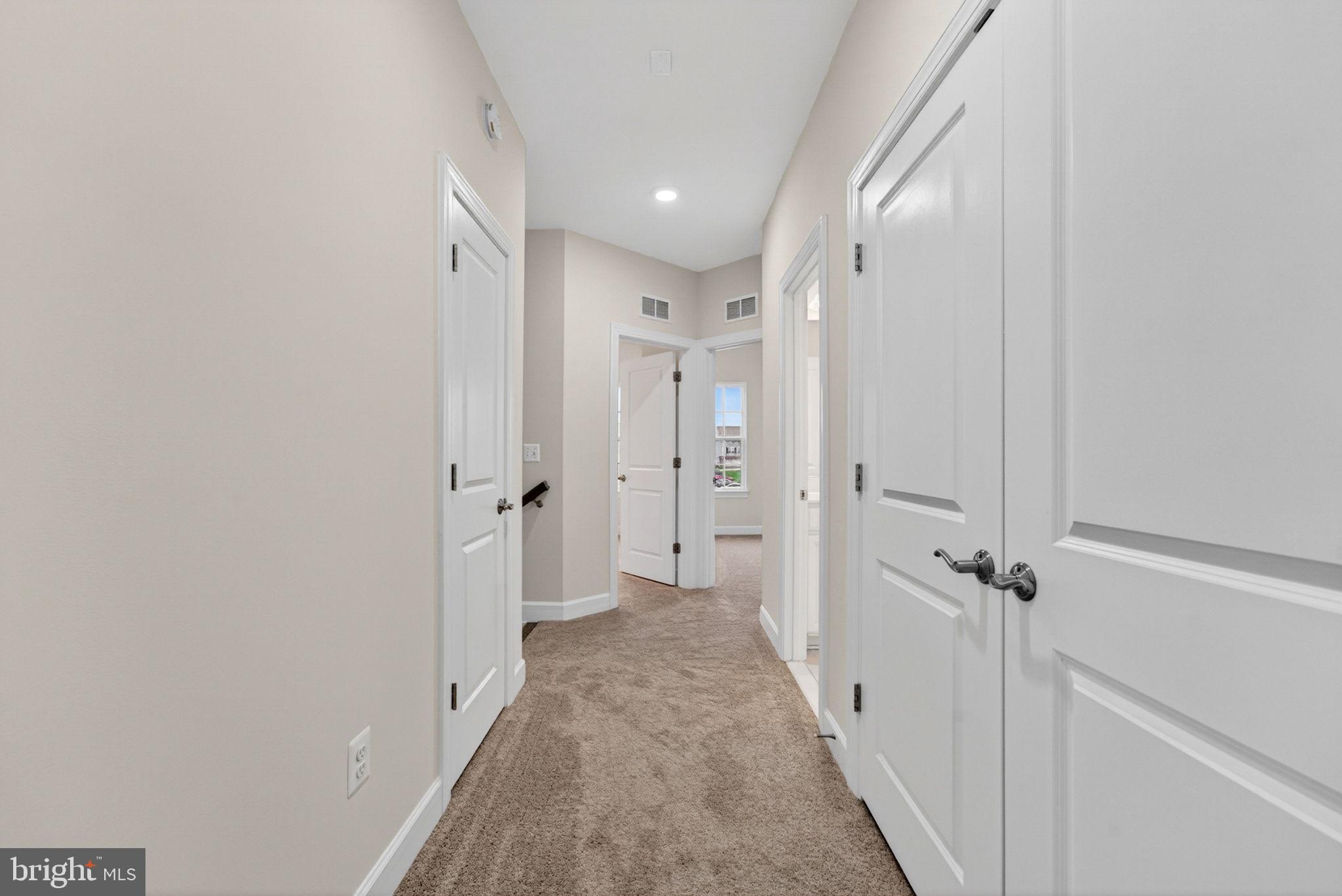 BRADLEY SQUARE - Residential