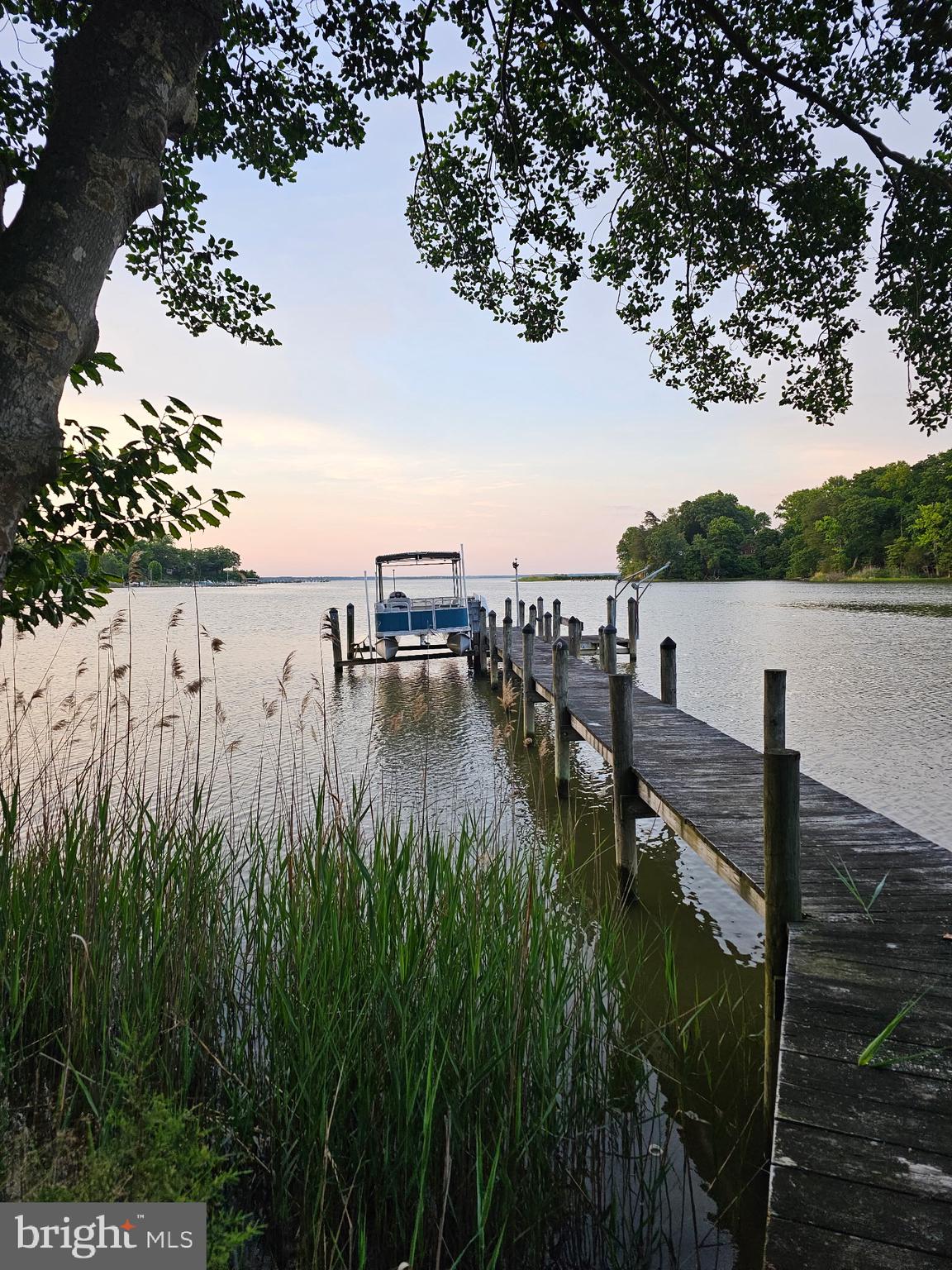 579 BAY POINTE DRIVE