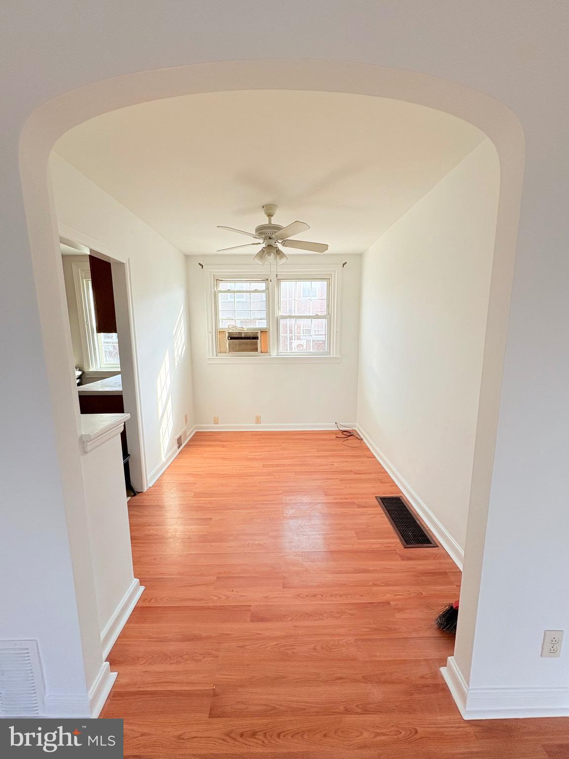 SUMMERDALE - Residential Lease