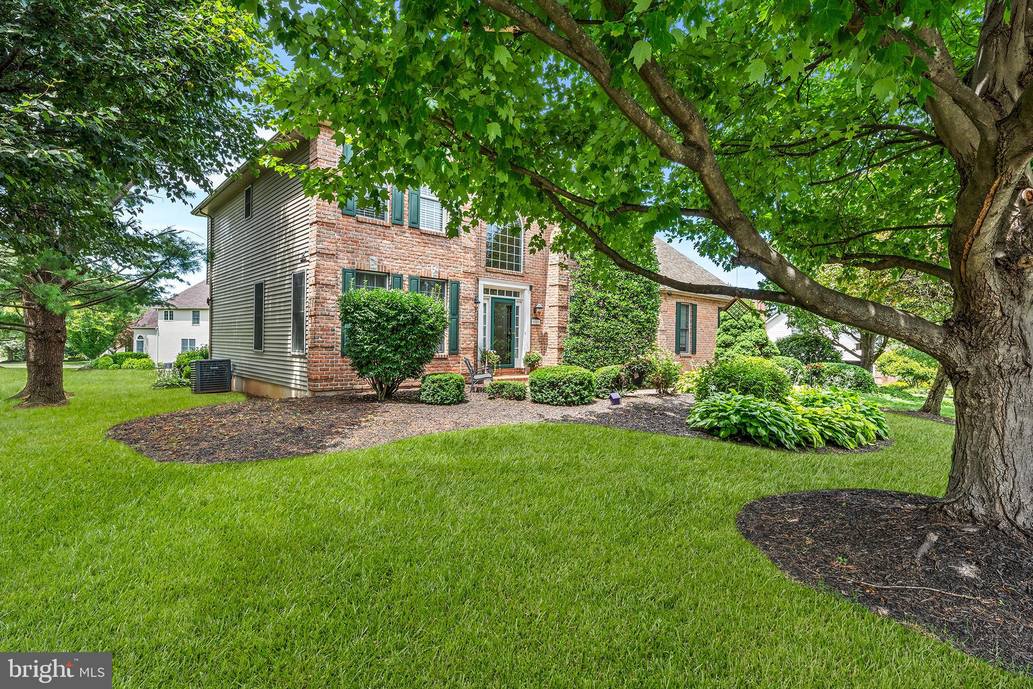 5050 DRUMMOND CIRCLE