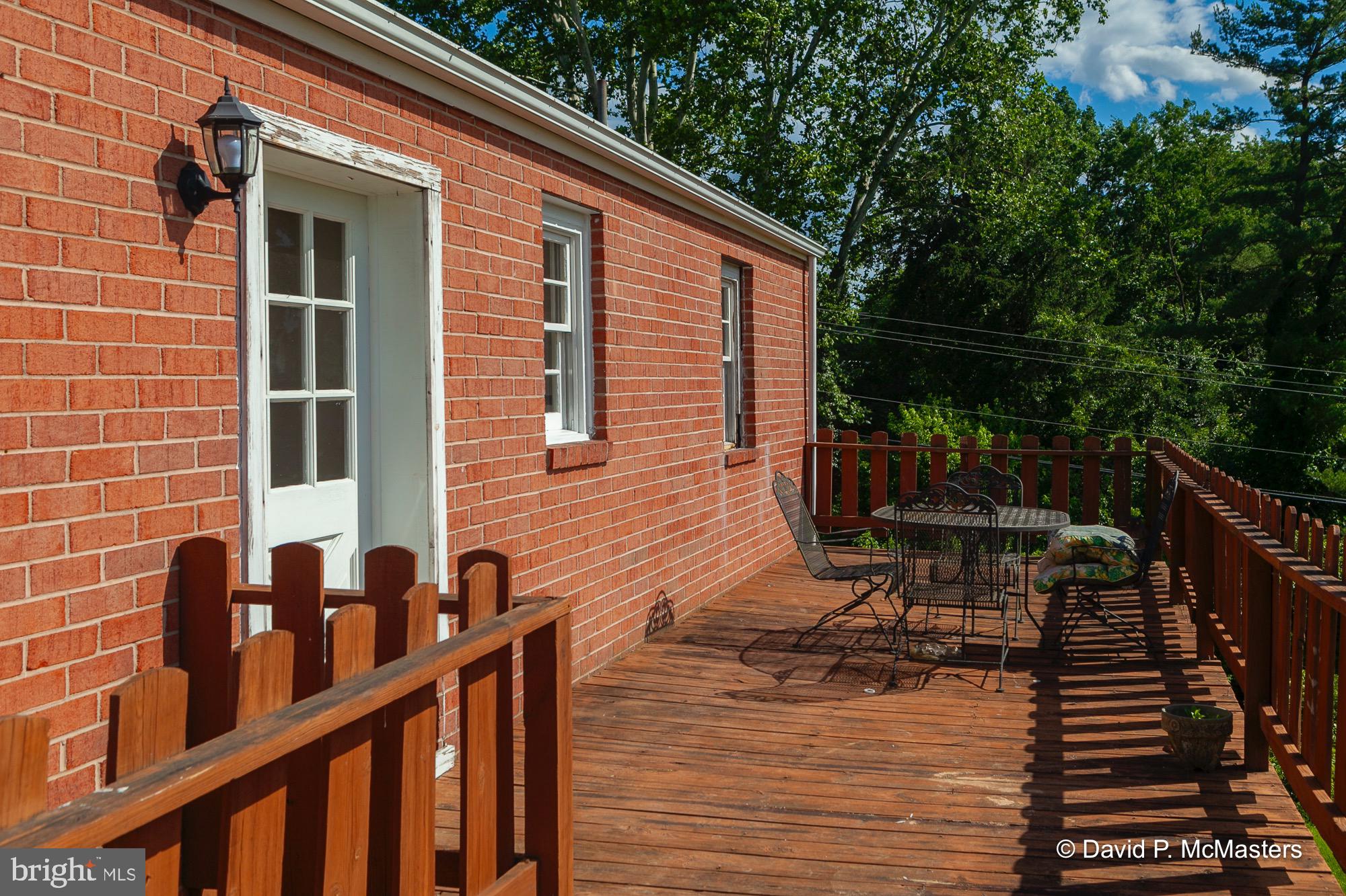 CHARLES TOWN - Residential