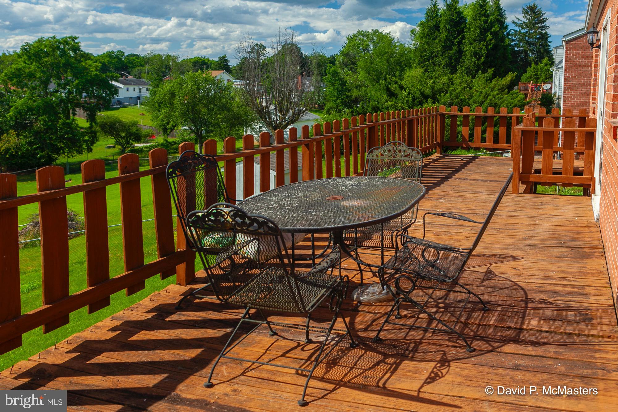 CHARLES TOWN - Residential