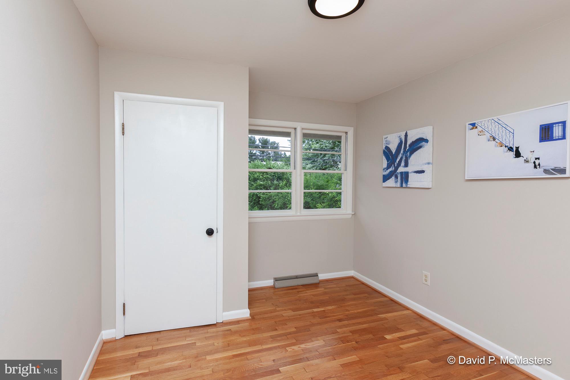 CHARLES TOWN - Residential