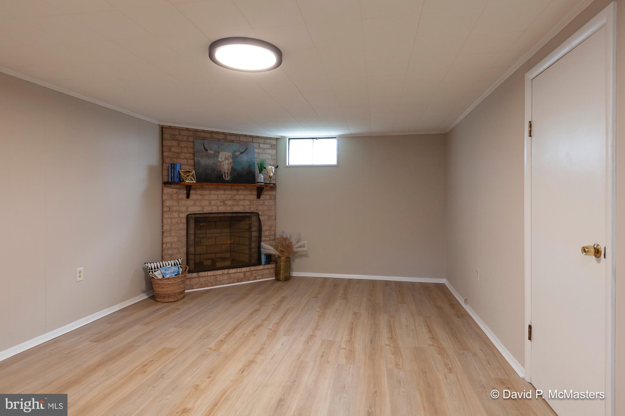 CHARLES TOWN - Residential