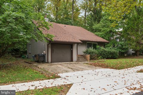 Photo of 2 Tapiola Court, ROCKVILLE, MD 20850 (MLS # MDMC2196678) Photo of 2 Tapiola Court, ROCKVILLE, MD 20850 (MLS # MDMC2196678)