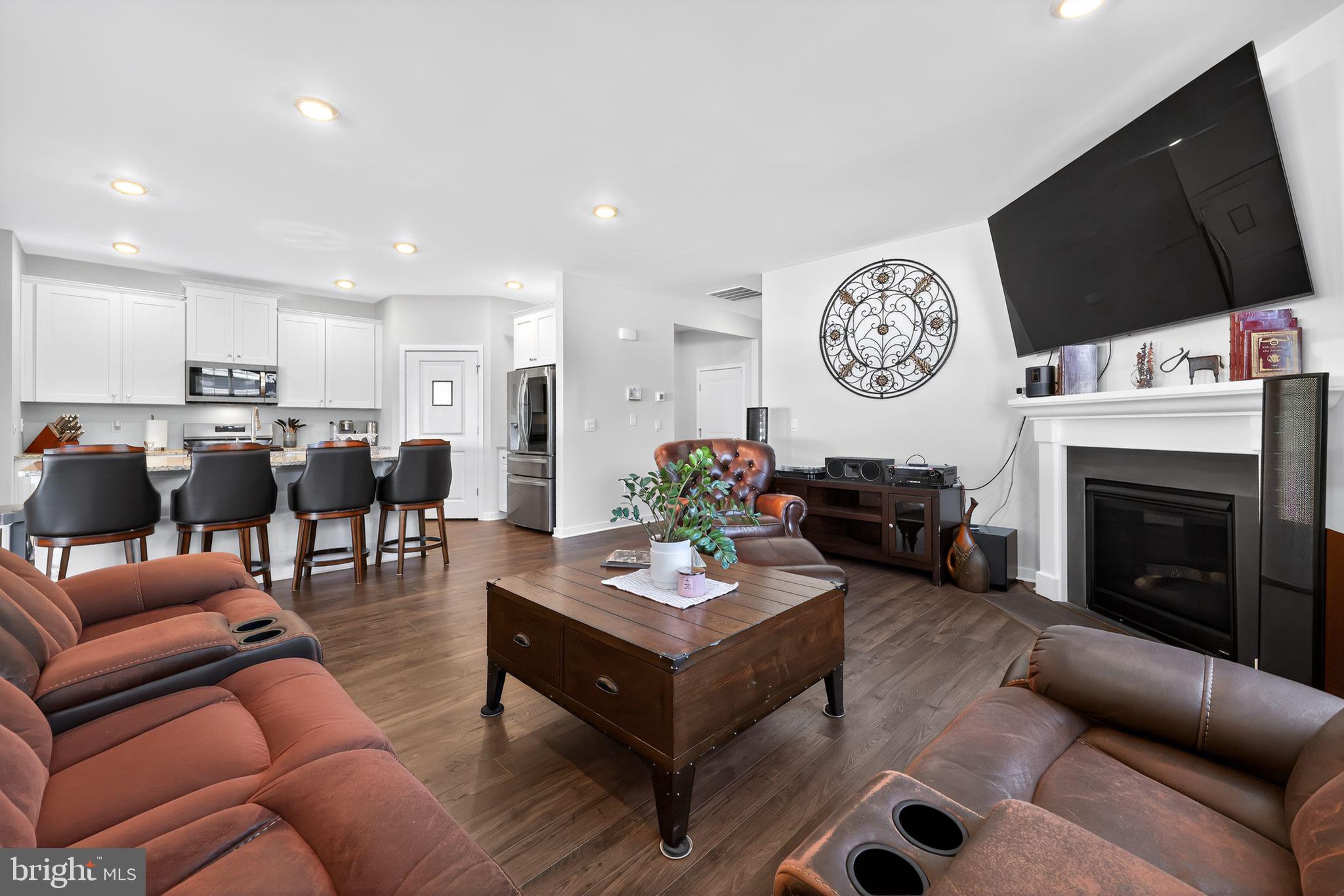 103 CONGRESSIONAL COURT