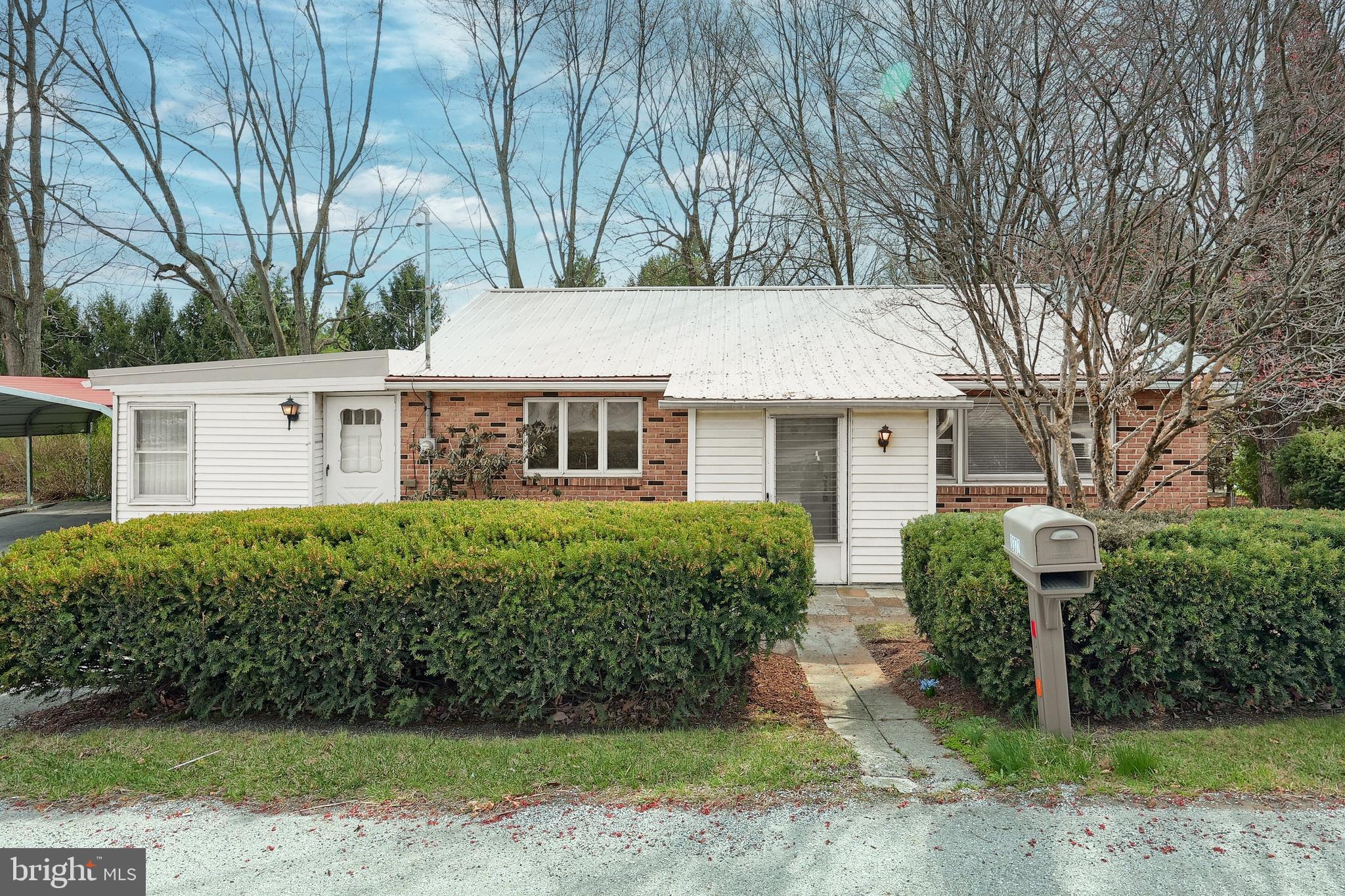 CAPE HORN ROAD - Residential