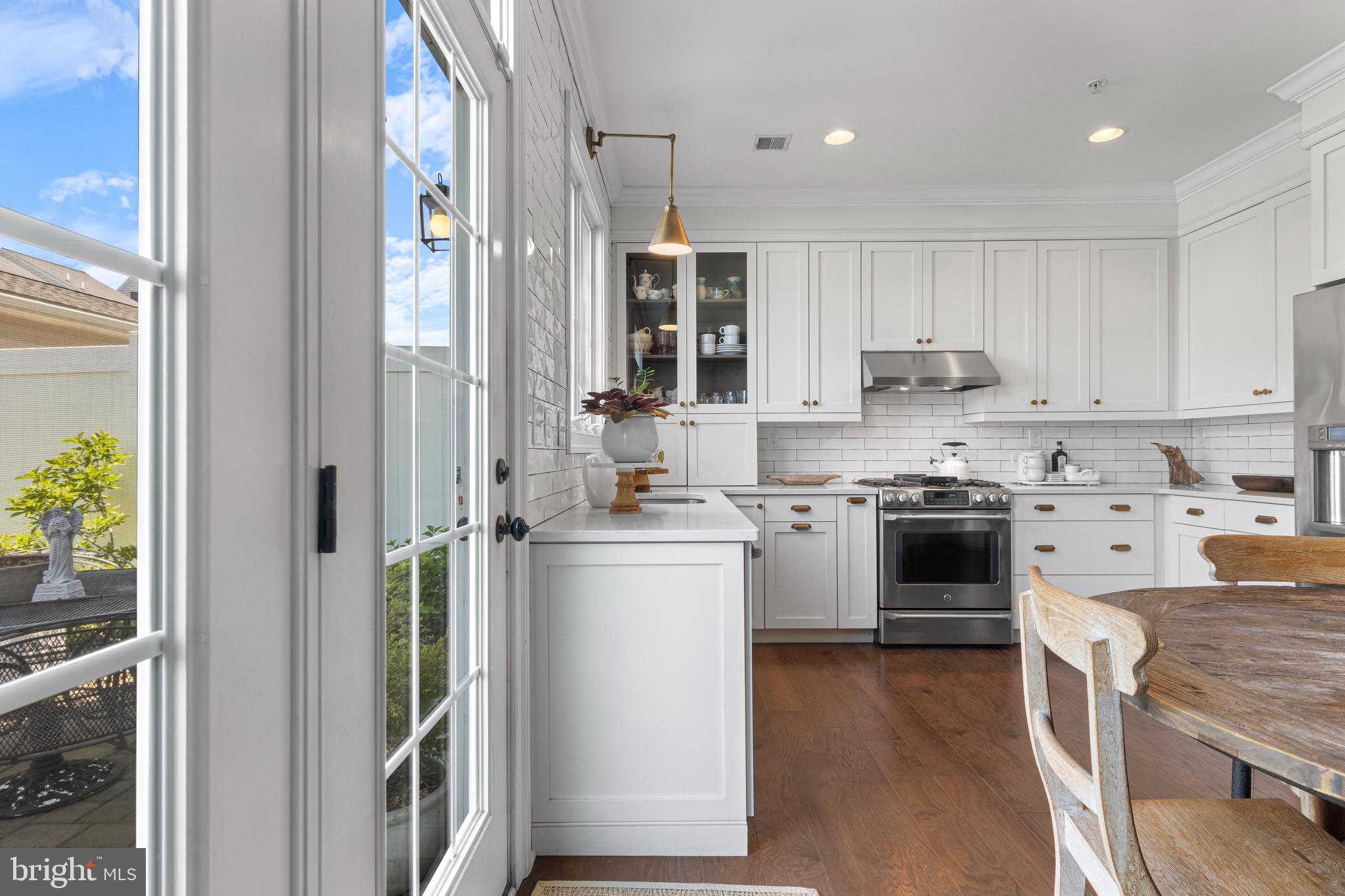 MAGNOLIA PLACE - Residential