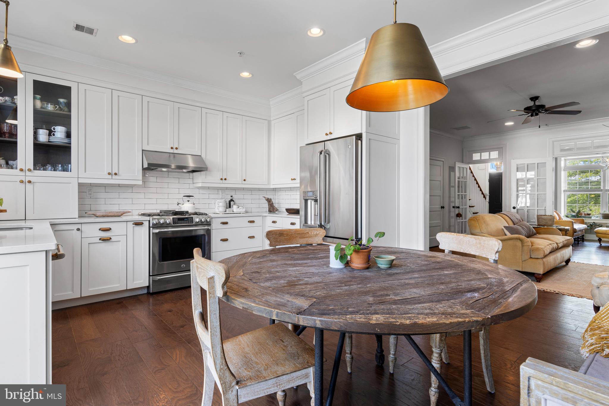 MAGNOLIA PLACE - Residential