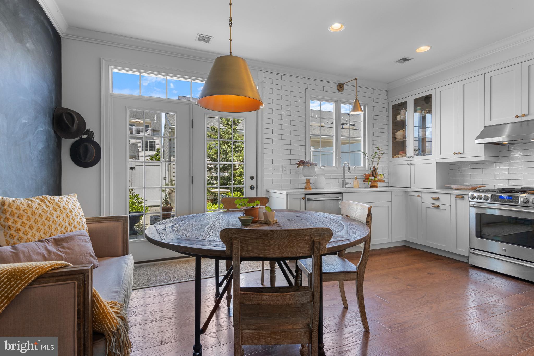 MAGNOLIA PLACE - Residential