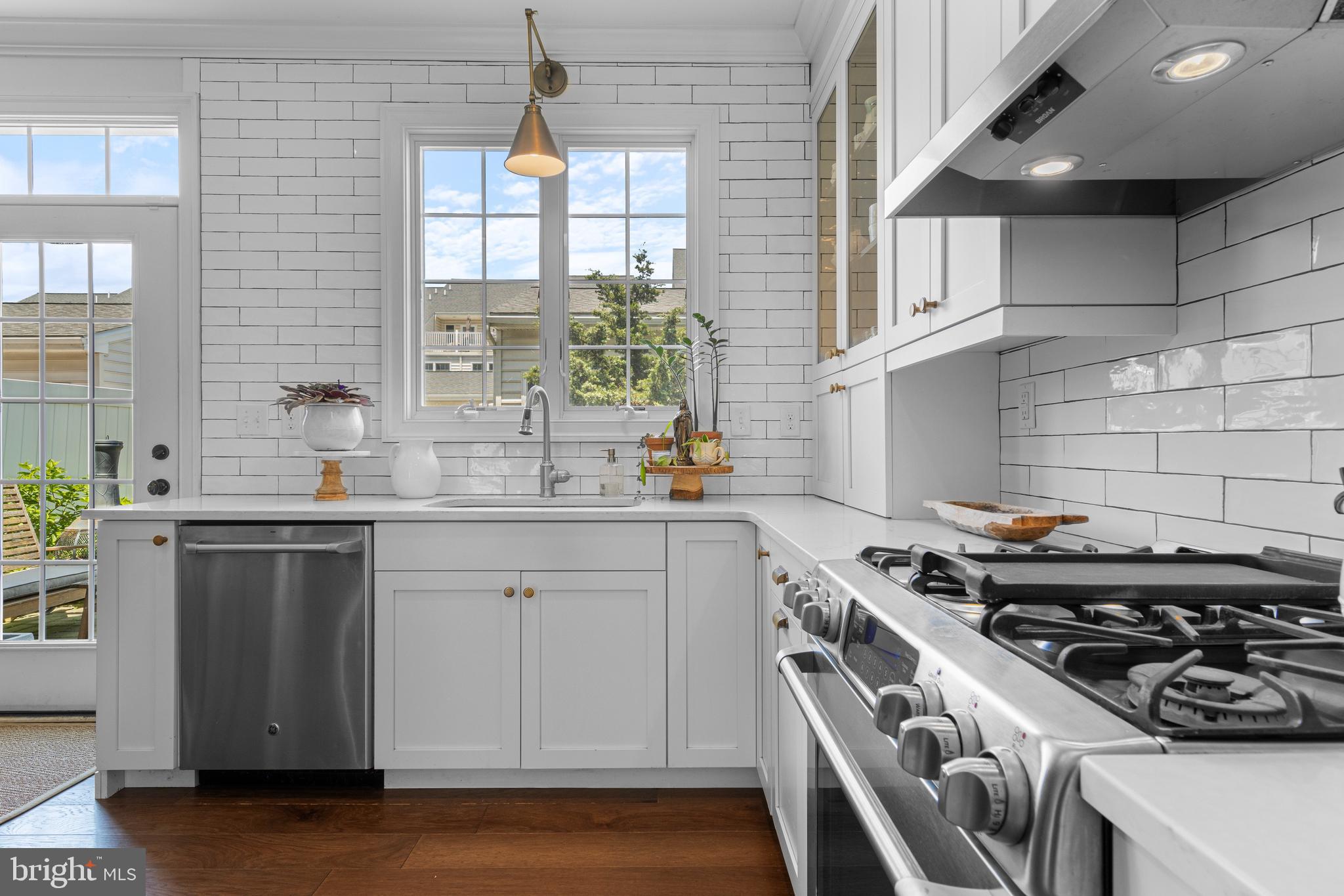 MAGNOLIA PLACE - Residential