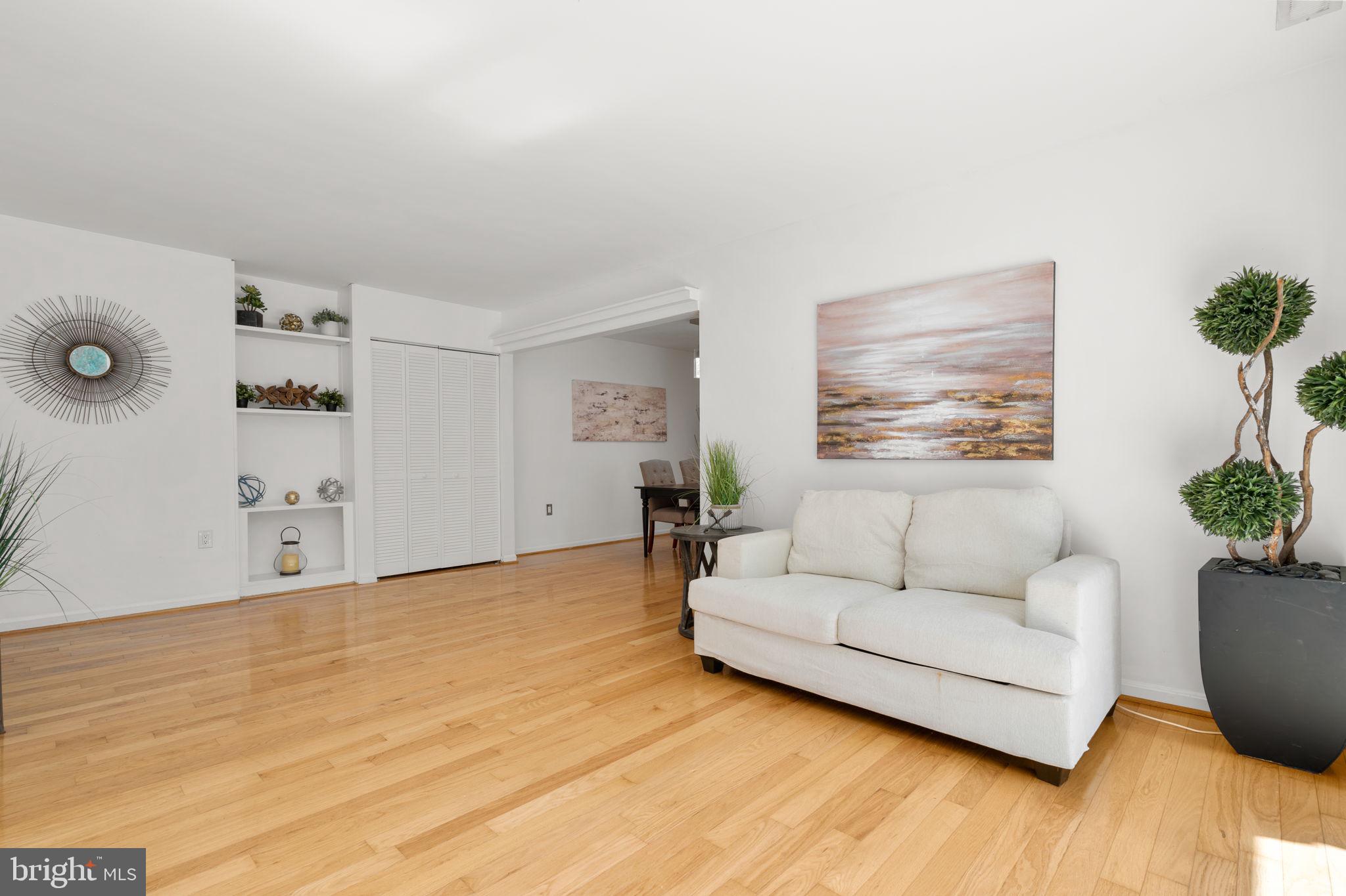 878 COLLEGE PARKWAY 202