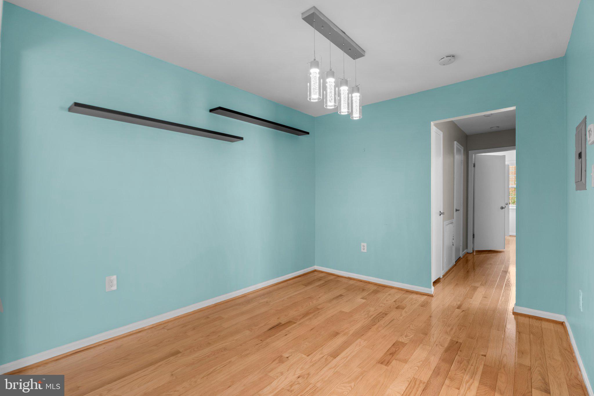 878 COLLEGE PARKWAY 202