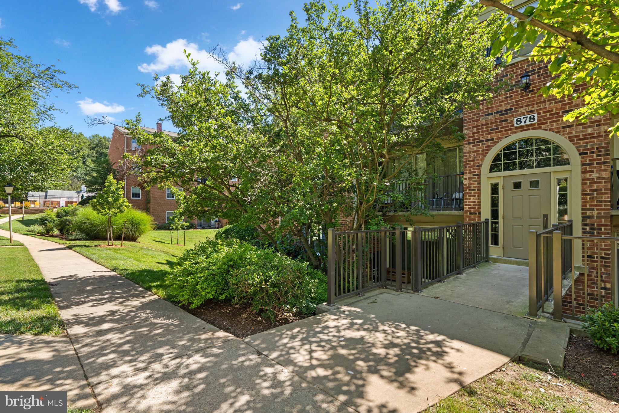 878 COLLEGE PARKWAY 202