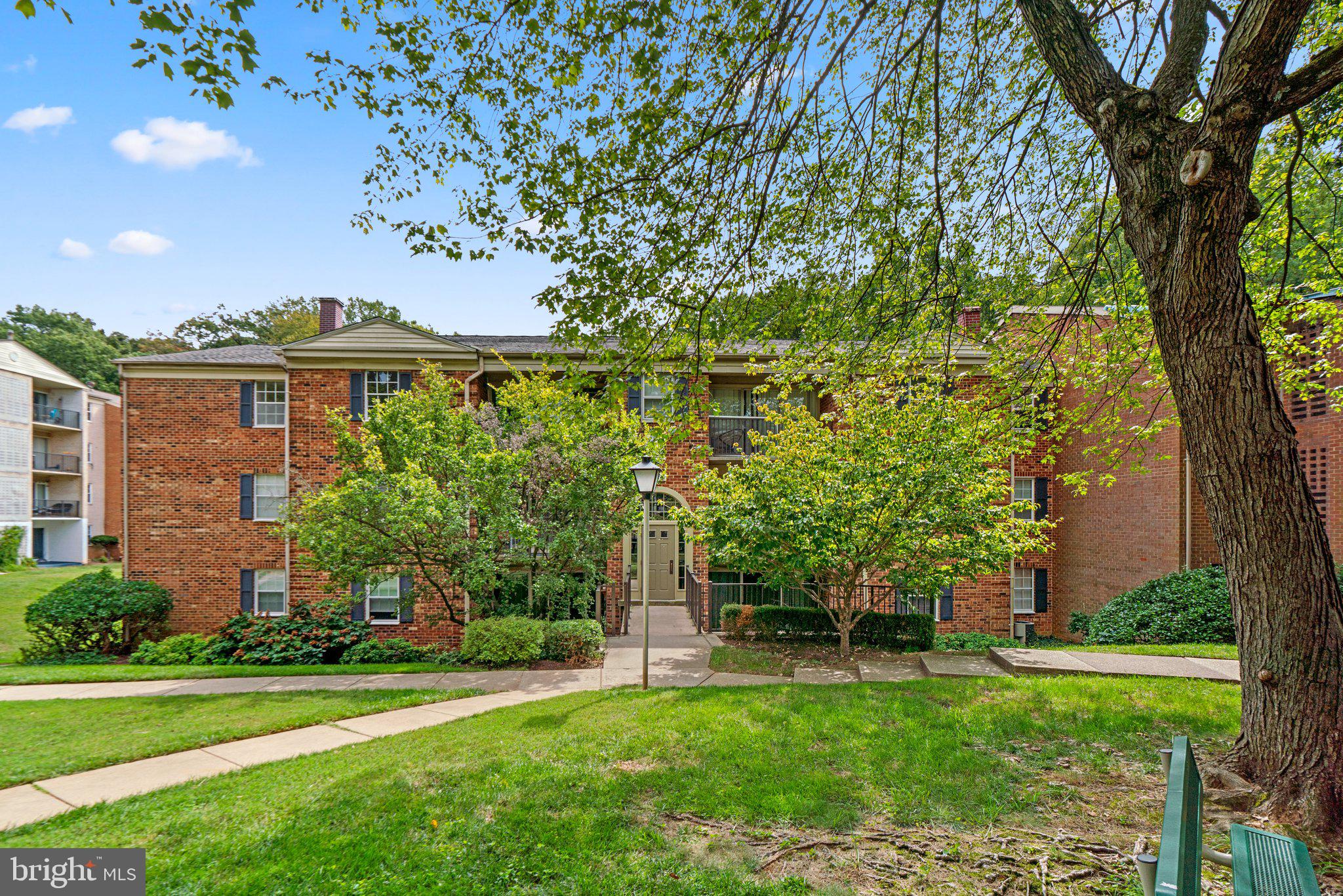 878 COLLEGE PARKWAY 202