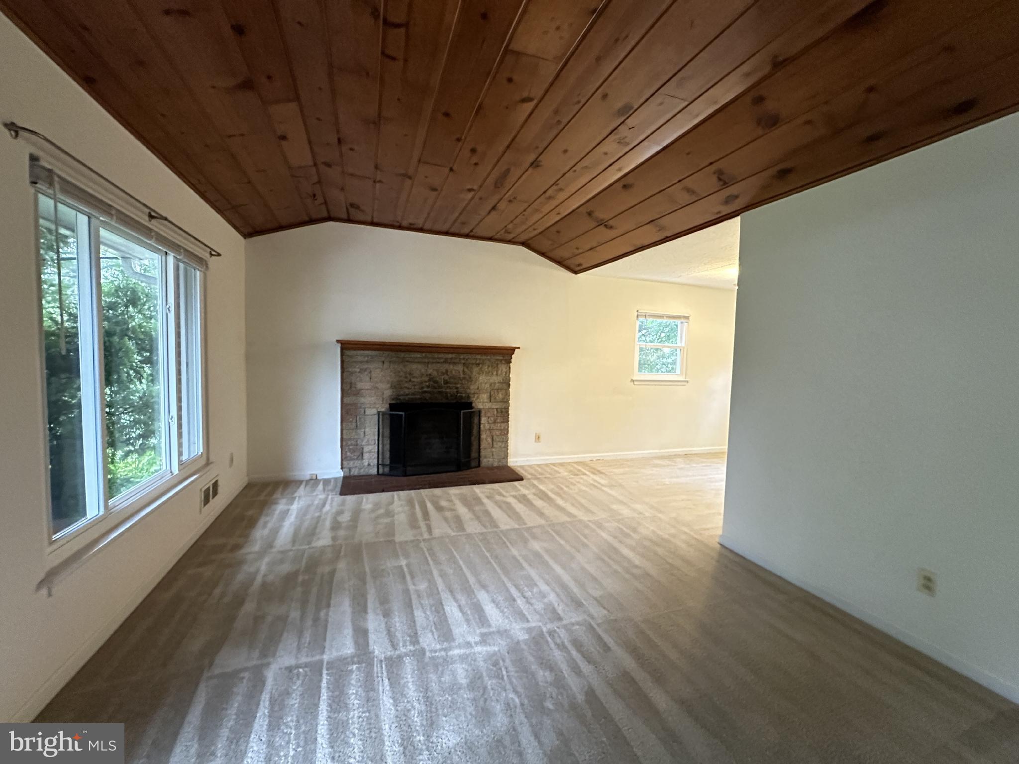 2237 HIGHLAND AVENUE