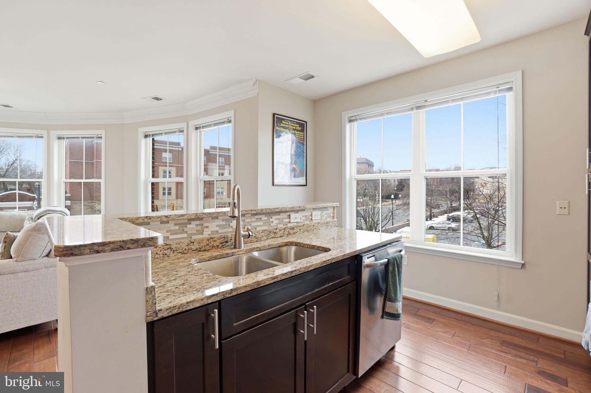 2101 N MONROE STREET 201