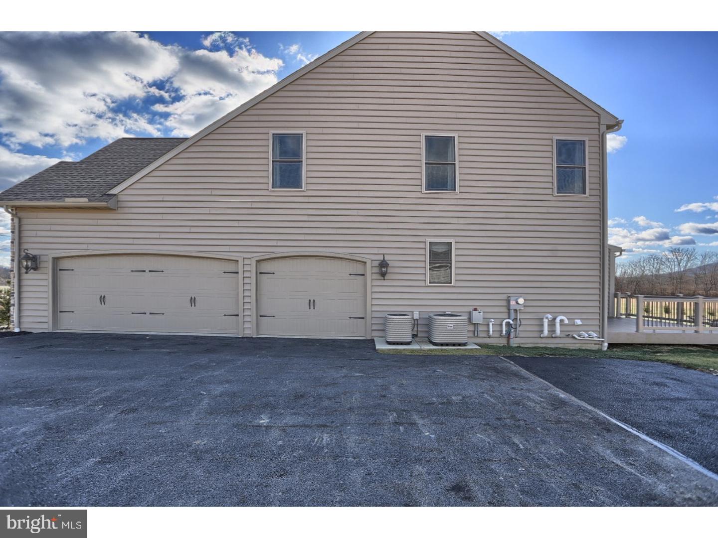 GREEN VALLEY CROSS - Residential