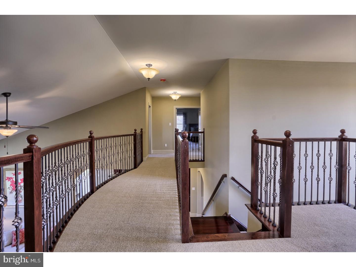 GREEN VALLEY CROSS - Residential