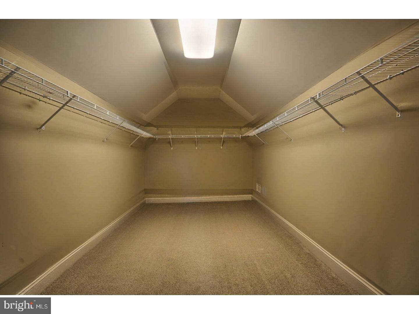 GREEN VALLEY CROSS - Residential